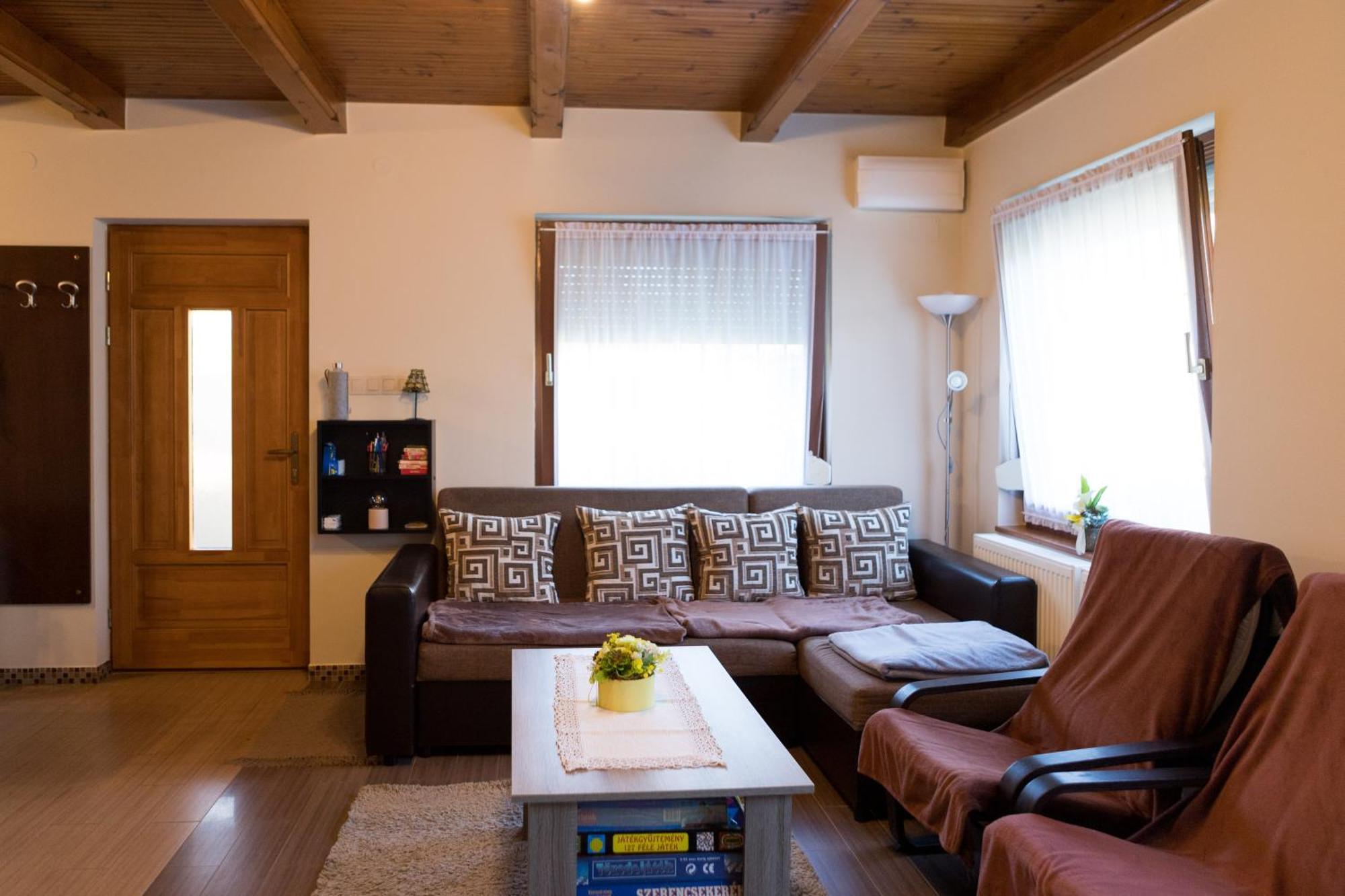 Kevikincses Vendeghaz Holiday home *